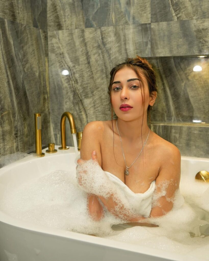 Ruma Sharma nude bath