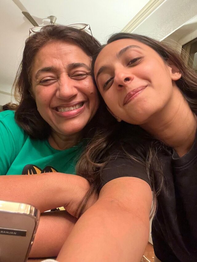 Akansha Ranjan Kapoor pictures with her mother Anu Ranjan are here to enlighten your day on Mothers Day!