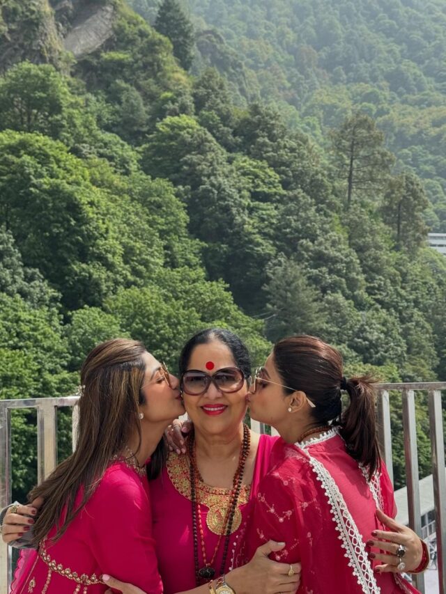 The Shetty sisters – Shilpa and Shamita, get in the Mother’s Day mood at Vaishno devi with their mum 🥰