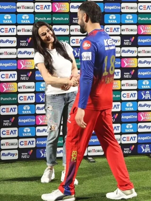 Virat Kohli and Preity Zinta share a moment after the intense RCB vs PBKS clash! 🏏🤝
