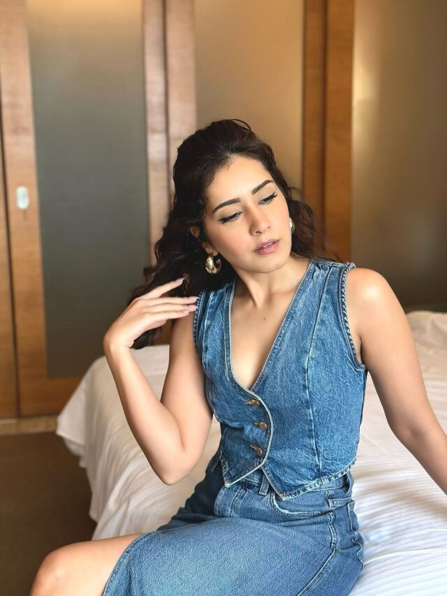 Denim Look Of Raashii Khanna Raises The Temperature