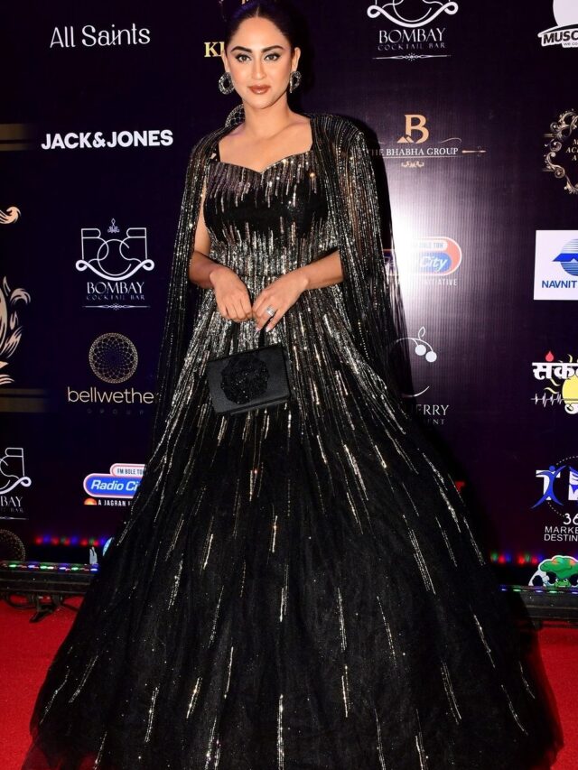 Krystal D’Souza Created Havoc On the red carpet of ‘The Mumbai Achievers Awards 2024’ in Mumbai last night