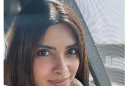 Diana Penty shares a perfect sun-kissed No Make Up selfie!