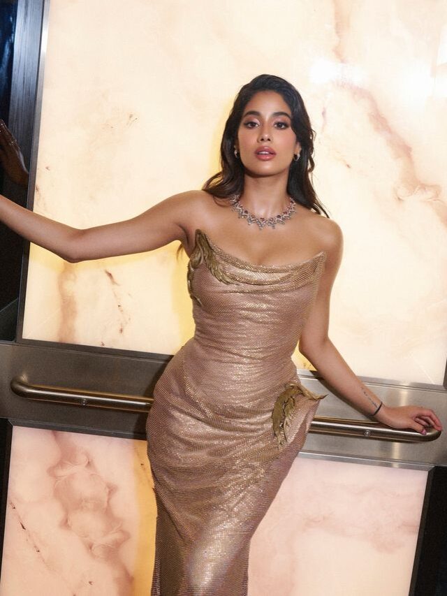 Unimaginably Golden era is here ft glam Barbie Janhvi Kapoor