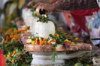 महाशिवरात्रि 2025 पर शिवजी की पूजा सामग्री की पूरी लिस्ट