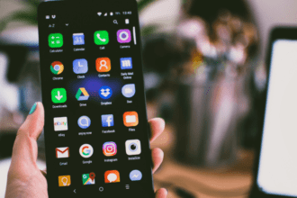 ये संकेत दिखें तो बदल लें पुराना Smartphone