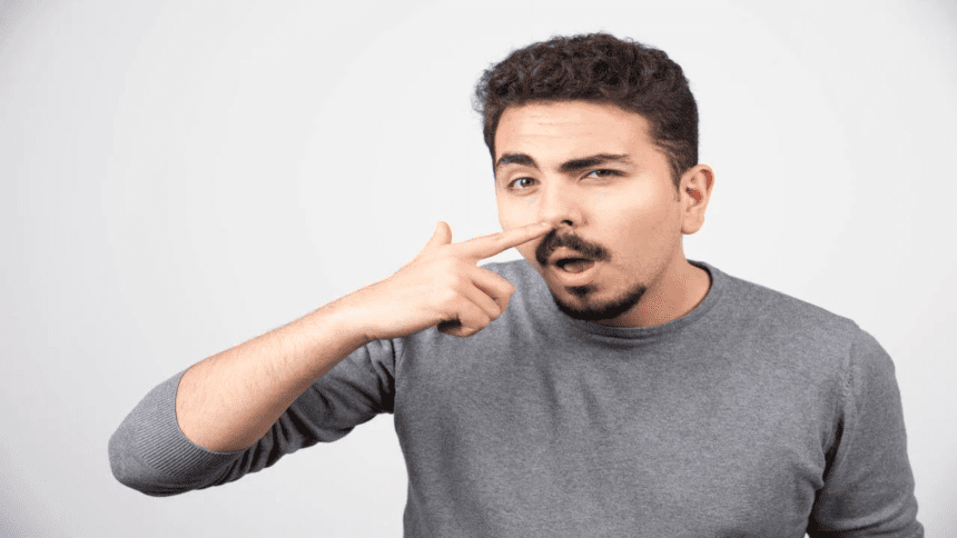 नाक में उंगली डालने से किन बीमारियों के शिकार हो सकते हैं