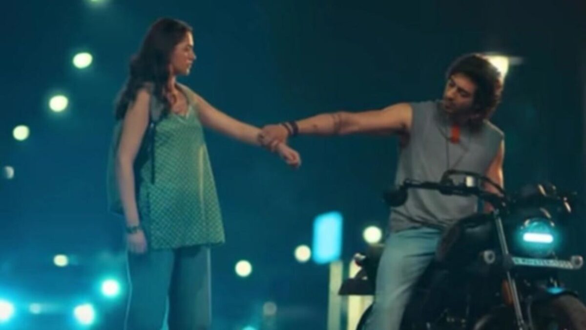 Saiyaara Box Office Collection Day 1: अहान पांडे की धमाकेदार डेब्यू फिल्म ने पहले ही दिन कमाए ₹20 करोड़!