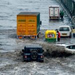 IMD अलर्ट के बीच गुरुग्राम जलमग्न, ट्रैफिक और जनजीवन अस्त-व्यस्त
