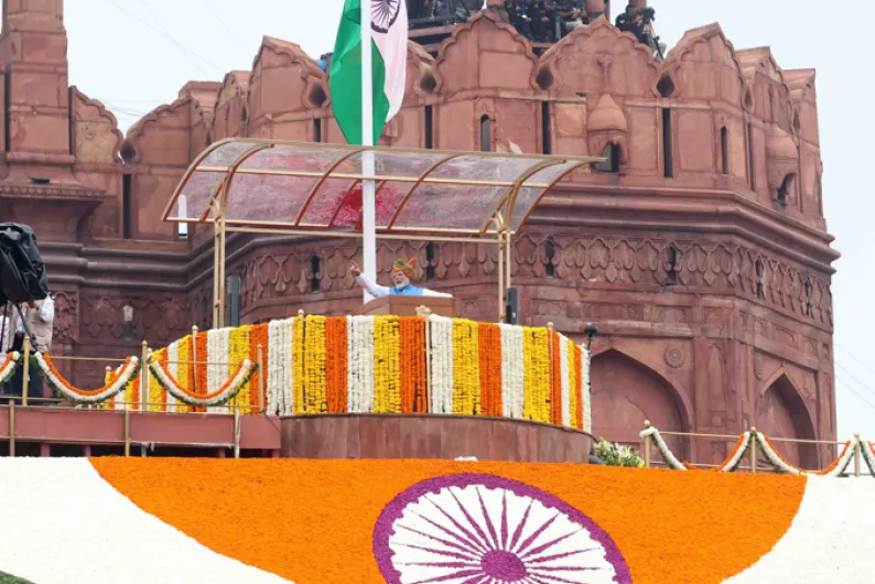 15 अगस्त 2025: लाल किले पर स्वतंत्रता दिवस समारोह में भाग लेने के लिए टिकट कैसे बुक करें
