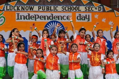 स्कूल-कॉलेजों में स्वतंत्रता दिवस मनाने के प्रभावी तरीके