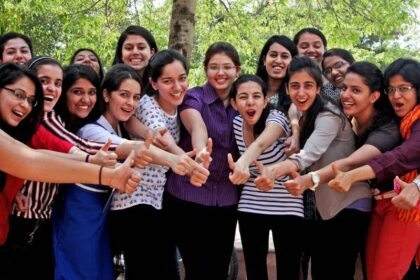 सरकारी नौकरी के लिए टॉप 5 वेबसाइट्स और एप्स