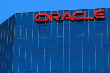 Oracle ने AI विस्तार के लिए कर्मचारियों की छंटनी की: क्या है इसके पीछे की वजह?