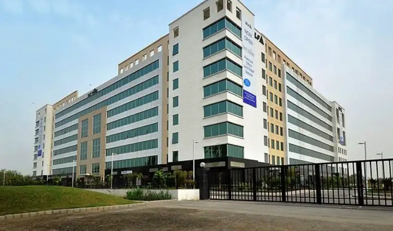 Signature Global / Godrej / DLF के नए launches — ताज़ा अपडेट