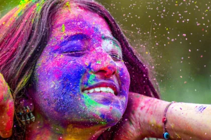 Holi 2025: नए ट्रेंड्स और सुरक्षा टिप्स