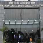 AICTE & UGC अपडेट 2025: AI थीम्ड पाठ्यक्रम, Productization Fellowship, पाठ्यपुस्तक मल्टीलिंगुअल और One Subscription योजना