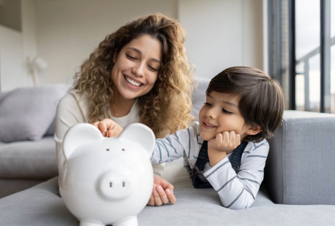 Teenagers & Money – 2026 में बच्चों को Financially Smart कैसे बनाएंगे?