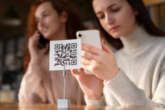 QR कोड आधारित पेमेंट्स – सुरक्षा और लाभ