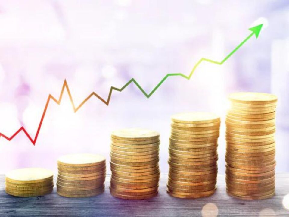 Renewable Energy Stocks – 2026 में Solar और EV कंपनियों में निवेश