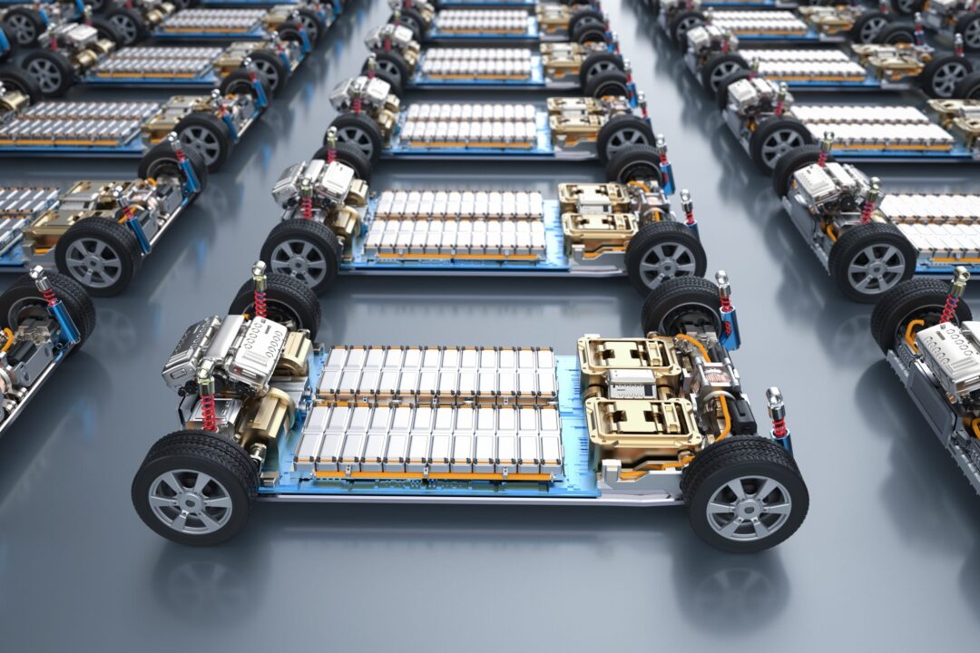 Battery Storage Solutions 2025 – Lithium, Solid-State & Flow Batteries