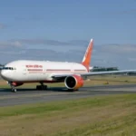 air-india-pilot-dies-bali-heart-attack-hindi