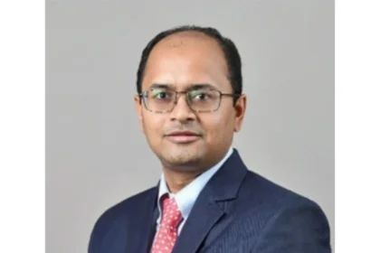 banks-macro-risks-wait-and-watch-axis-bank-statement-geopolitical-uncertainty-hindi