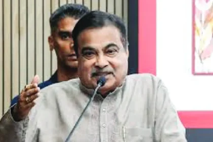 barrier-free-tolling-india-nitin-gadkari-highways-december-2026-anpr-fastag-system-hindi