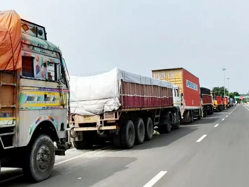 commercial-vehicle-growth-fy28-mhcv-demand-report-yes-securities