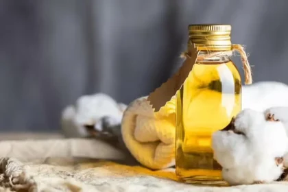 cottonseed-oil-cake-futures-price-fall-ncdex-april-29-hindi