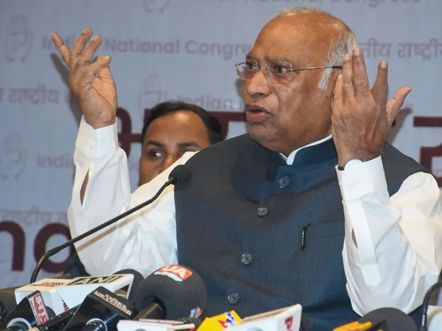 eci-notice-kharge-pm-remark-controversy