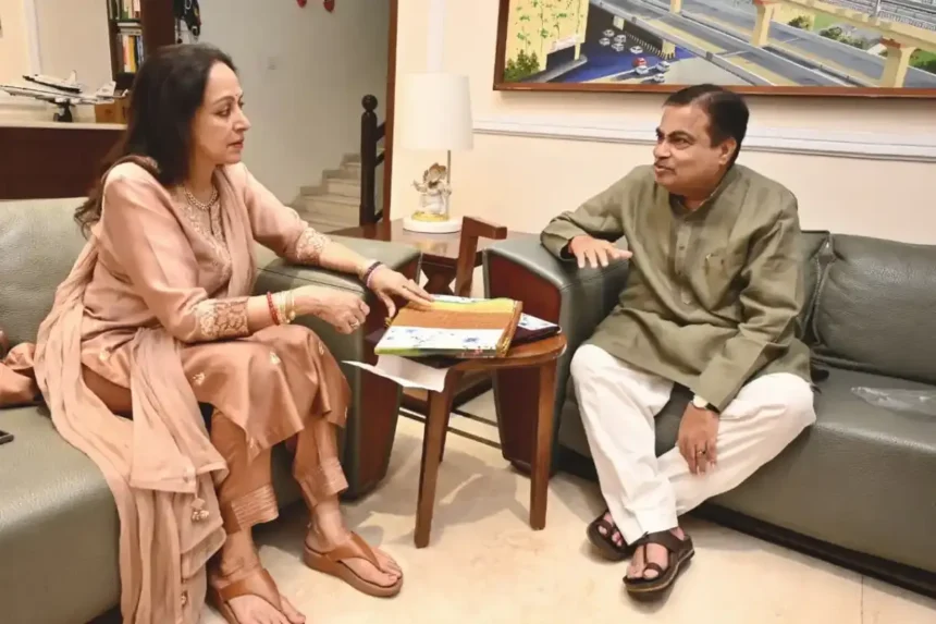 hema-malini-meets-nitin-gadkari-nagpur-home-visit-video
