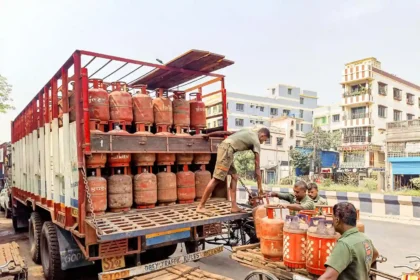 india-fuel-supply-update-lpg-cng-png-west-asia-crisis-no-panic-buying