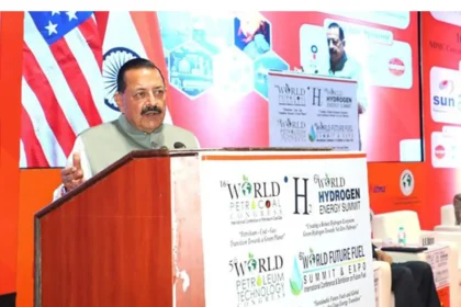 india-global-clean-energy-player-green-hydrogen-nuclear-renewables-jitendra-singh