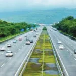 india-highway-construction-target-miss-fy26-land-acquisition-delay-hindi