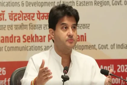 india-post-16-percent-revenue-growth-fy26-postal-transformation-hindi