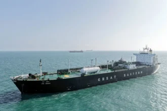 iran-us-conflict-drones-warships-strait-of-hormuz-tension-2026