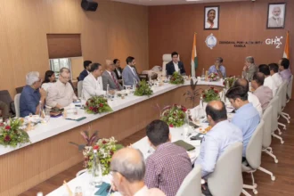 kandla-port-tuna-tekra-terminal-dpa-dp-world-gujarat-logistics-hub-hindi