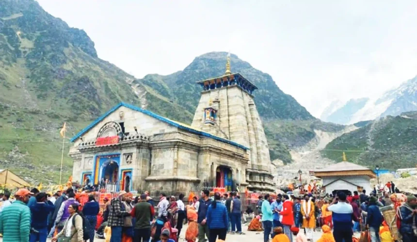kedarnath-dham-yatra-2026-124000-pilgrims-four-days-hindi