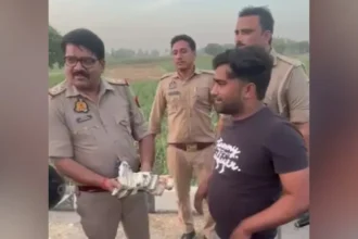meerut-karnal-highway-par-4-lakh-rupee-mile-logon-ki-imandari-shamli-news-hindi