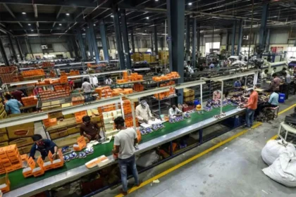 msme-sector-growth-slowdown-india-q4-fy26-west-asia-impact-hindi