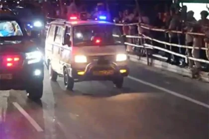 pm-modi-convoy-ambulance-siliguri-roadshow-bengal-election