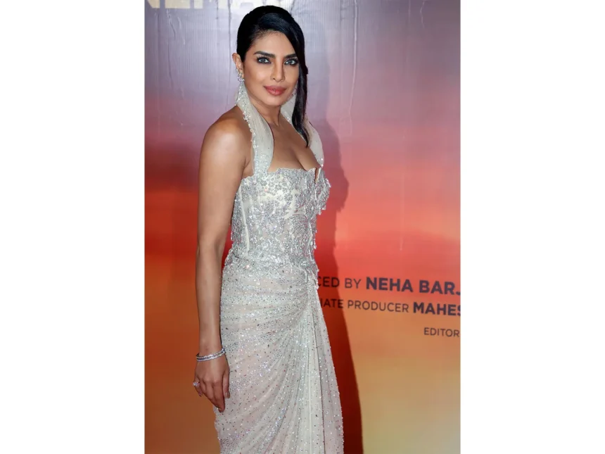 priyanka-chopra-gold-gala-2026-global-vanguard-honor-los-angeles-hindi-news