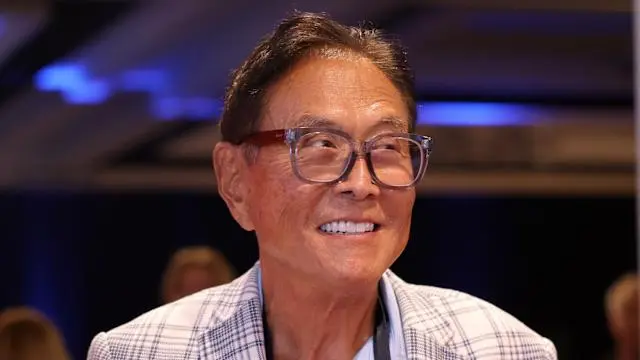 robert-kiyosaki-market-crash-2026-2027-economic-crisis-analysis-hindi