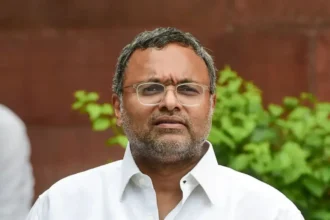 sivaganga-cash-snatching-election-raid-karti-chidambaram-office