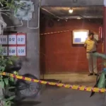 south-delhi-cr-park-father-son-murder-stabbing-money-dispute-update