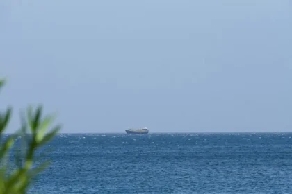 us-naval-blockade-iran-ukmto-confirms-maritime-restrictions-strait-of-hormuz