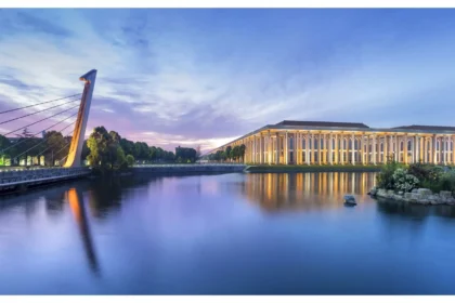 yangtze-river-pharma-global-expansion-quality-growth-hindi