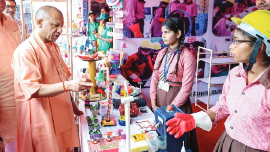 yogi-adityanath-school-chalo-abhiyan-mid-day-meal-students