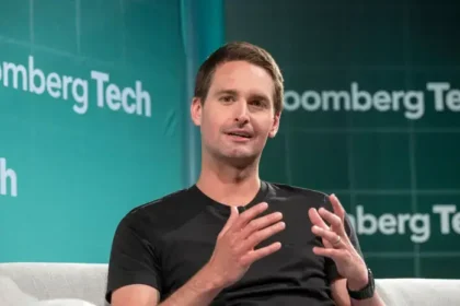 ai-impact-software-engineering-evan-spiegel-claude-tech-trend-full-hindi-analysis