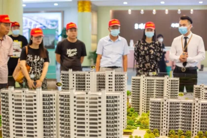 china-property-crash-2026-real-estate-crisis-india-impact-hindi-analysis-housing-market